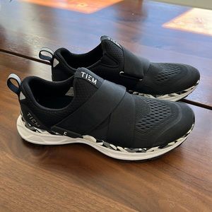 Tiem spin shoes size US 7 slightly used